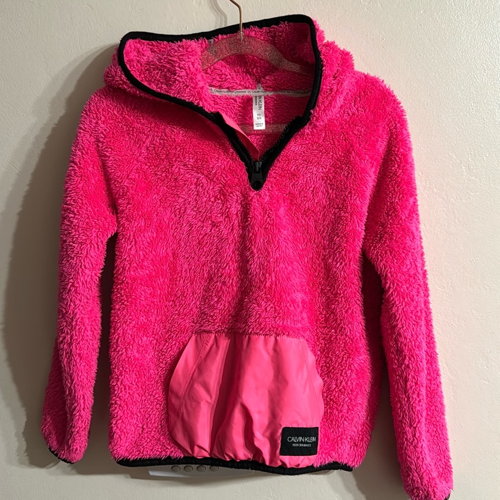 SOLD. Calvin Klein Performance hoodie, pink, size XL fleece like material